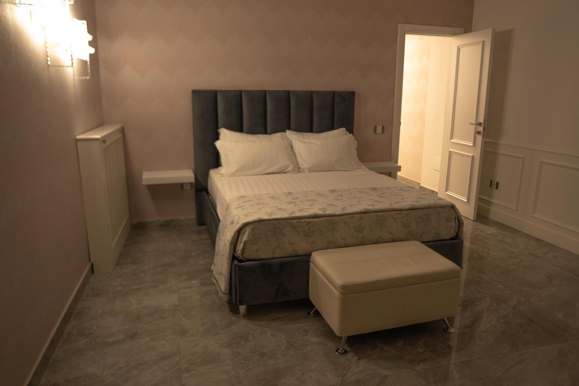 Suite D'Elite Chiaia Napoli Esterno foto