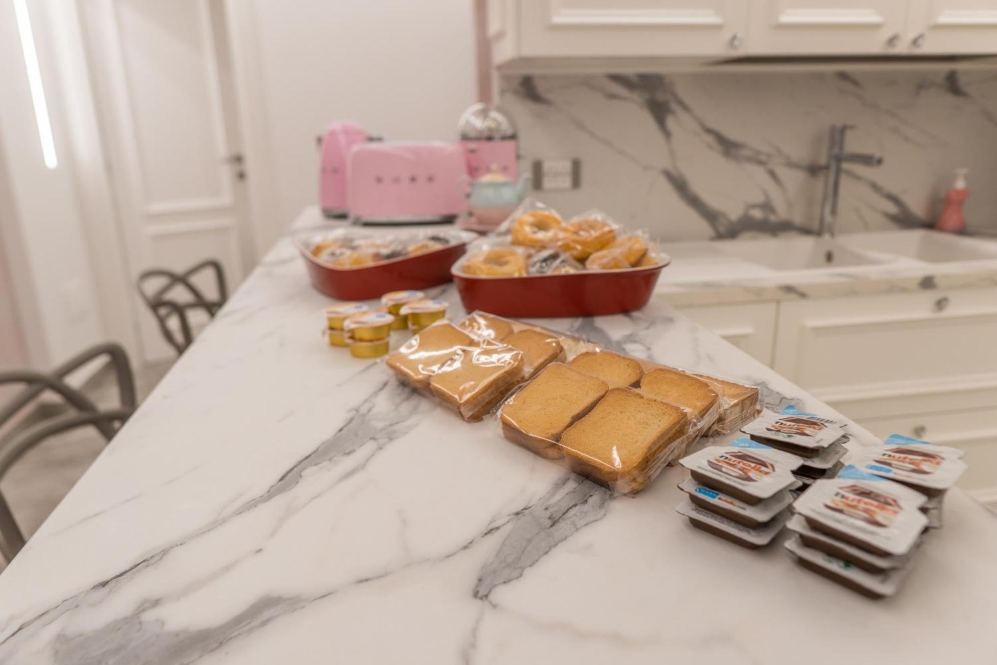 Suite D'Elite Chiaia Napoli Esterno foto